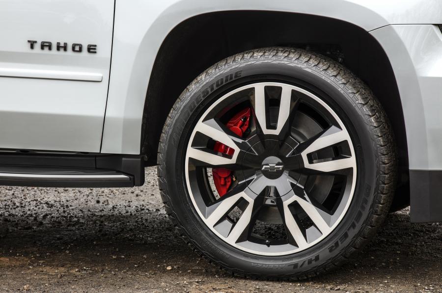 Детали экстерьера Chevrolet Tahoe RST 2017 года  (фото 8 из 25)